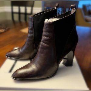 DVF size 9.5 Ankle boot. High glossy heel.EUC. Brown leather